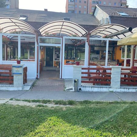 Hotel Kiskakas Etterem Zalaegerszeg Zewnętrze zdjęcie
